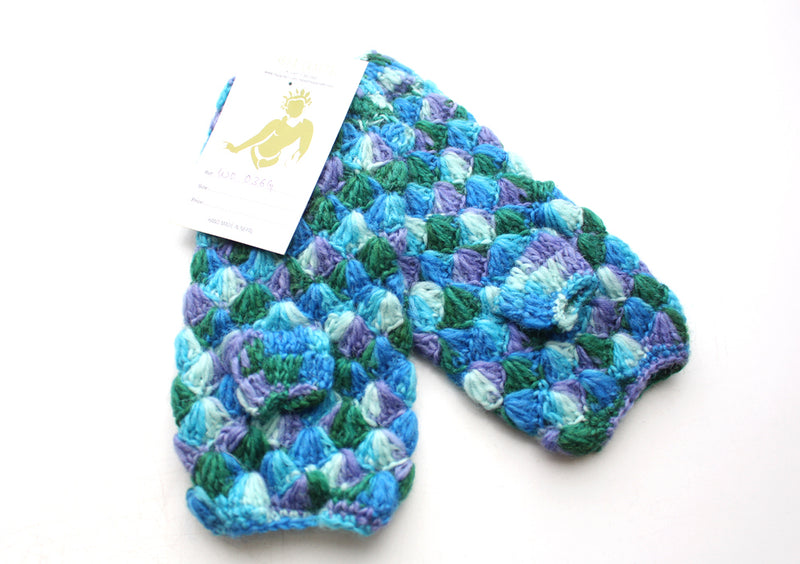 Handknit Blue and Green Multicolor Woolen Handwarmer - nepacrafts