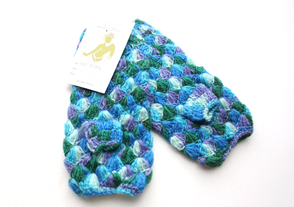 Handknit Blue and Green Multicolor Woolen Handwarmer - nepacrafts