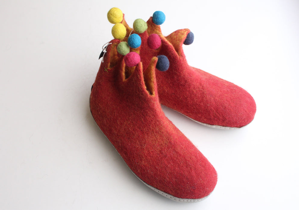Handmade Soft and Warm Red Felt Boot/Slipper - nepacrafts