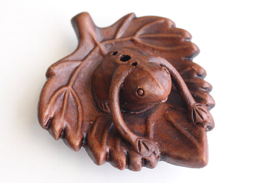 Handmade Terracotta Frog on a Leaf Incense Burner - nepacrafts