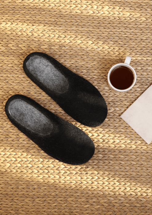 Hand Felted Woolen Cozy Indoor Men's Slippers - Black