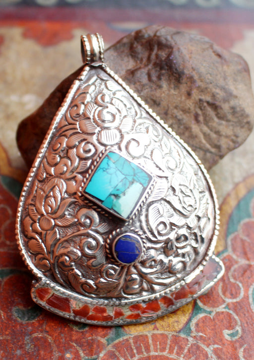 Flower Carved Raindrop Pendant with Turquoise and Lapis Inlaid - nepacrafts
