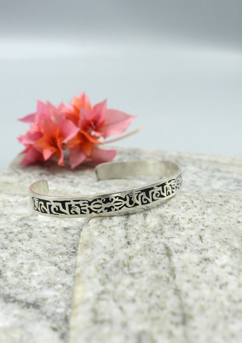 Om Mani Onyx Inlaid Tibetan Bracelet