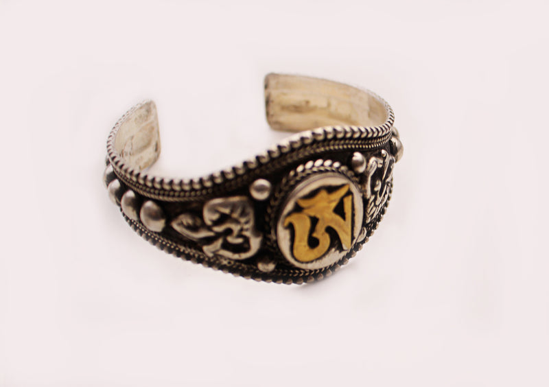 Tibetan OM White Metal Bracelet - nepacrafts