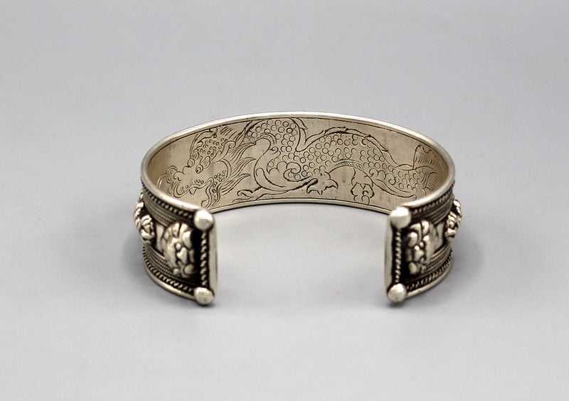 Ranjana Script Om Mani Padhme Hum Sterling Silver Bracelet - nepacrafts