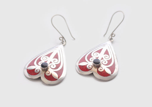 Love Shaped White Metal Drop Earrings - nepacrafts