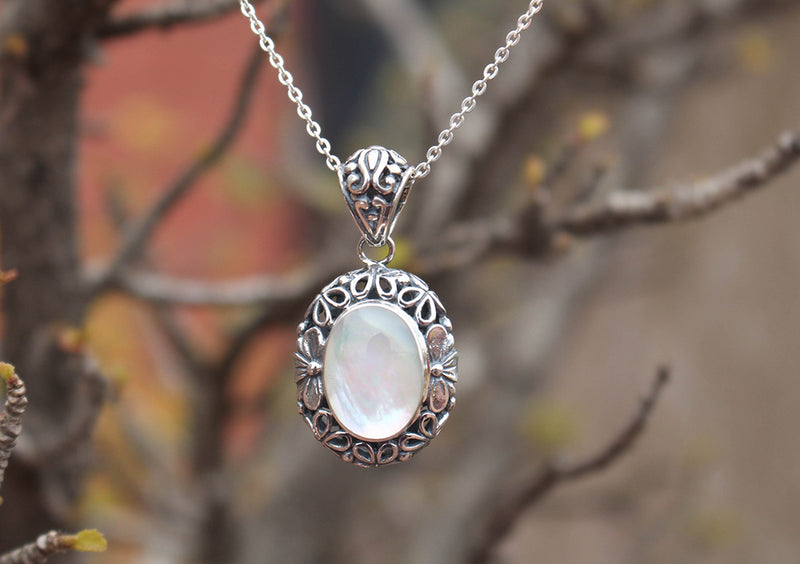 Elegant Rainbow Moonstone Flower Carving Sterling Silver Pendant - nepacrafts