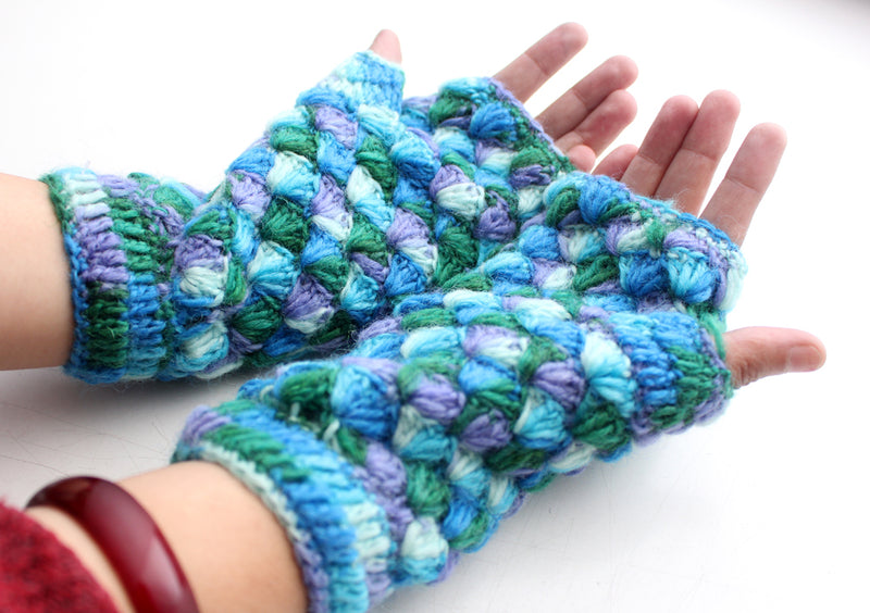 Handknit Blue and Green Multicolor Woolen Handwarmer - nepacrafts