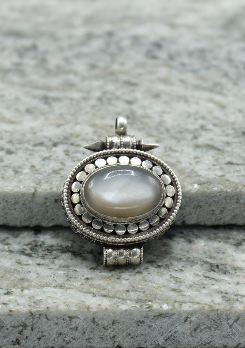 Silver Sterling 925 Mooon Stone Ghau Pendant