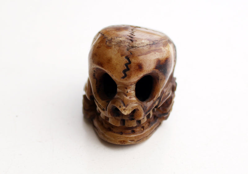 Bone Skull Hanging Handcarved Halloween Pendant - nepacrafts
