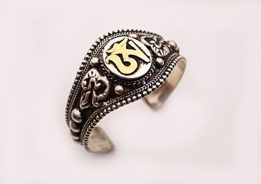 Tibetan OM White Metal Bracelet - nepacrafts