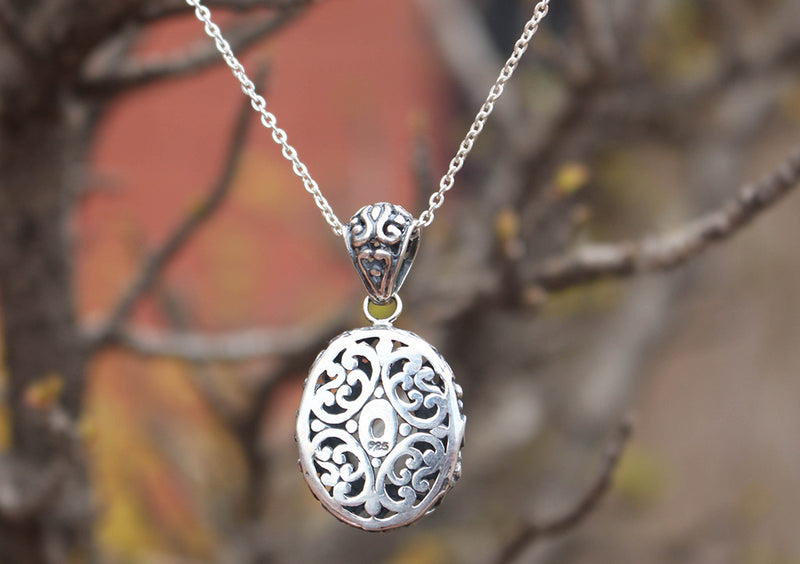 Elegant Rainbow Moonstone Flower Carving Sterling Silver Pendant - nepacrafts