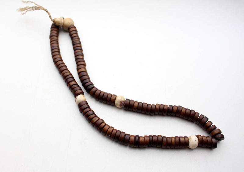 Disk Shaped Yak Bone Prayer Mala with White Conch Counter - nepacrafts