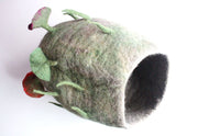 Hand Felted Wool Green Cat House, Cat Bed - nepacrafts