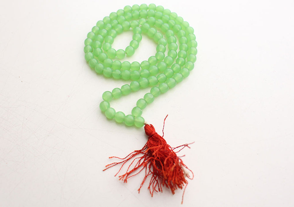 Elegant Mint Green Glass Beads Necklace - nepacrafts
