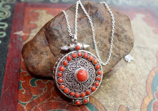 Silver Sterling Ghau Mantra Box Pendant with Coral Inlaid - nepacrafts