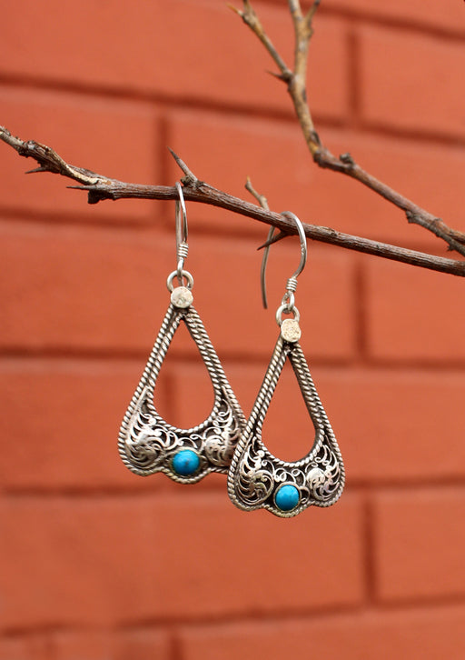 Tear Drop Shaped Sterling Silver Dangle Earrings - nepacrafts