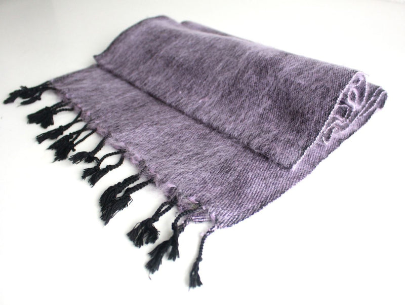 Hand Loomed Gray Pink Three Ply Woolen Muffler Scarf - nepacrafts