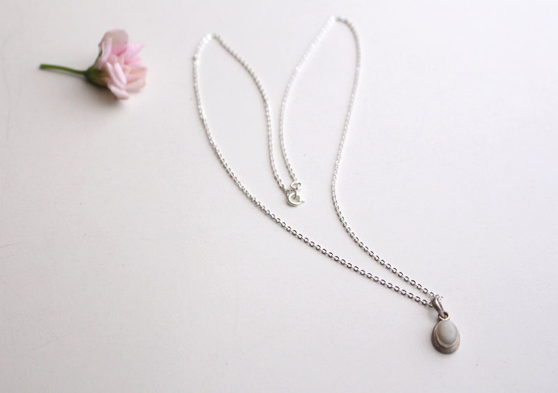 Charming White Moonstone 925 Silver Sterling Pendant - nepacrafts