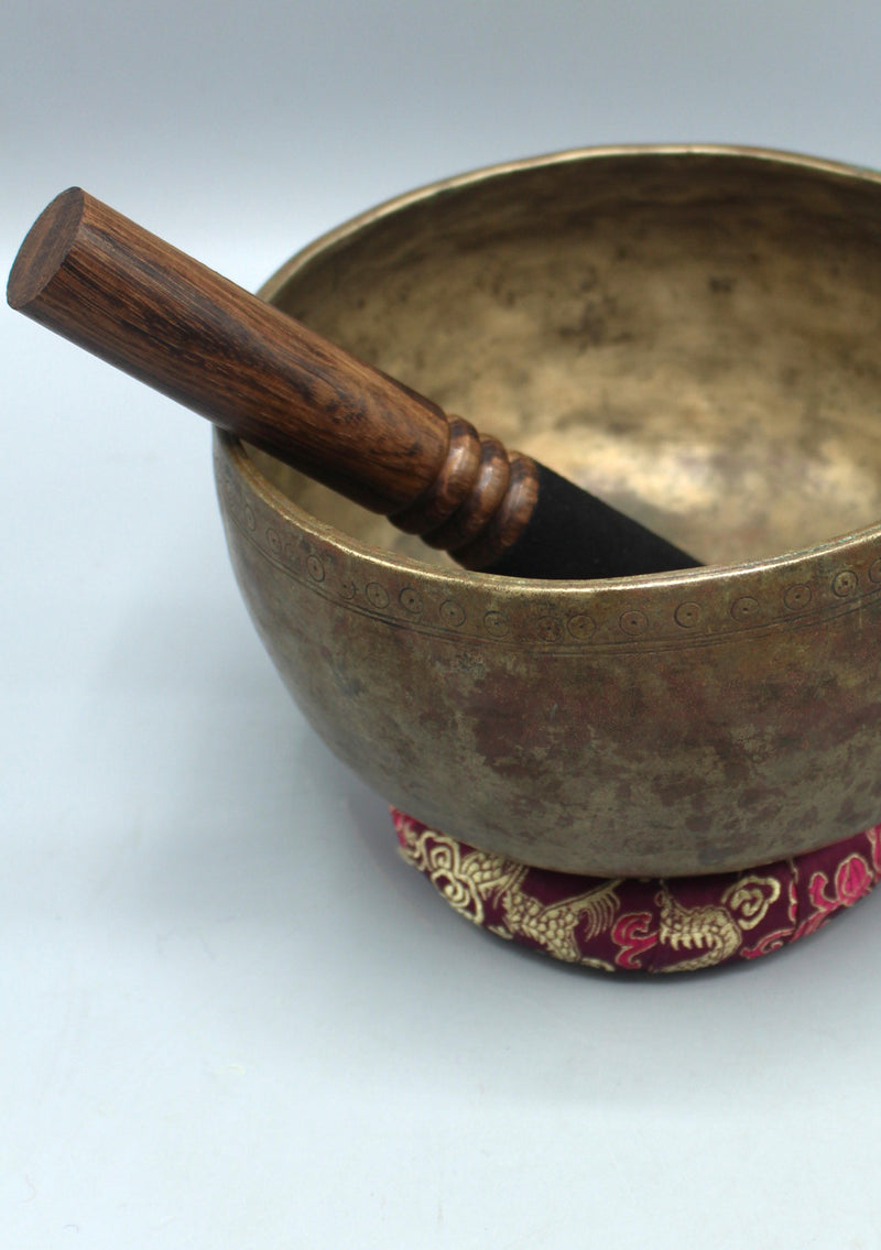 Tibetan Thadobati Thick Singing Bowl with Pinhole Arts 7" 920 gm