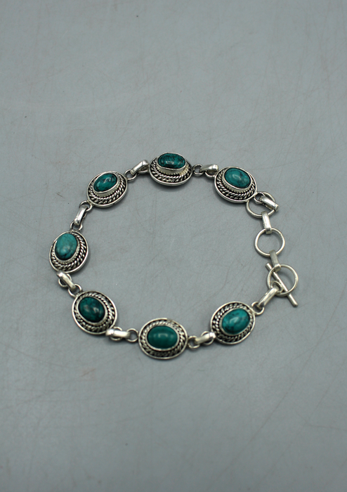 Turquoise Inlaid Oval White Metal  Silver plated Bracelet