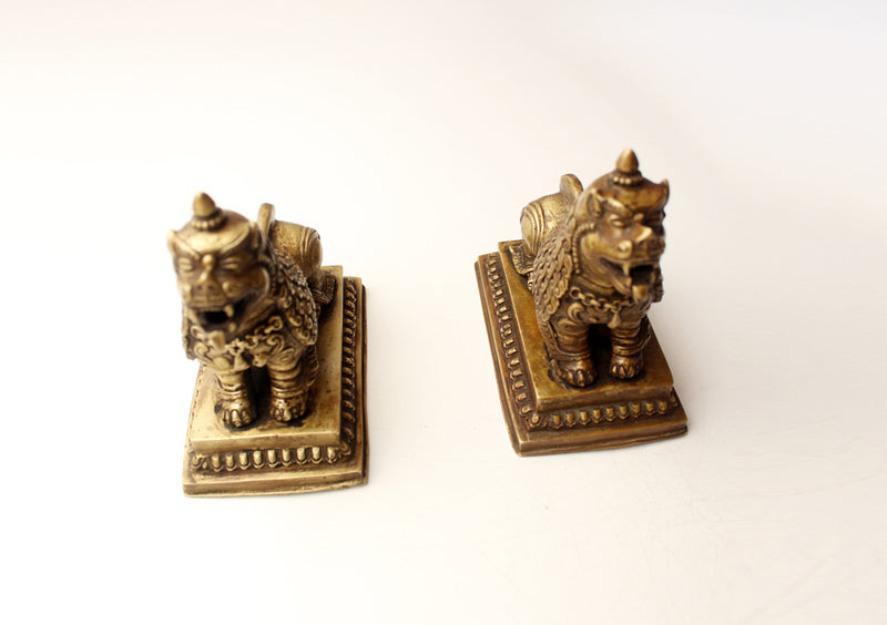 Antique Looking Pair of Lions statue, Symbols of Guardians and Protectors - nepacrafts