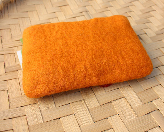 Felt Coin Purse decorated with flower & Beads - nepacrafts