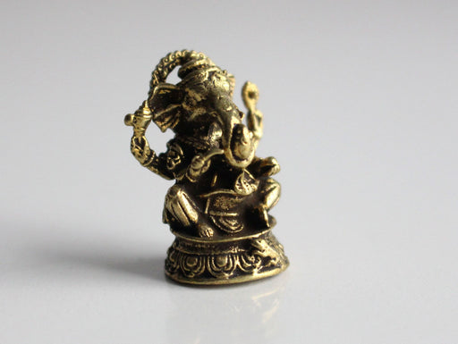 Brass Mini Ganesh Statue with Parwa - nepacrafts