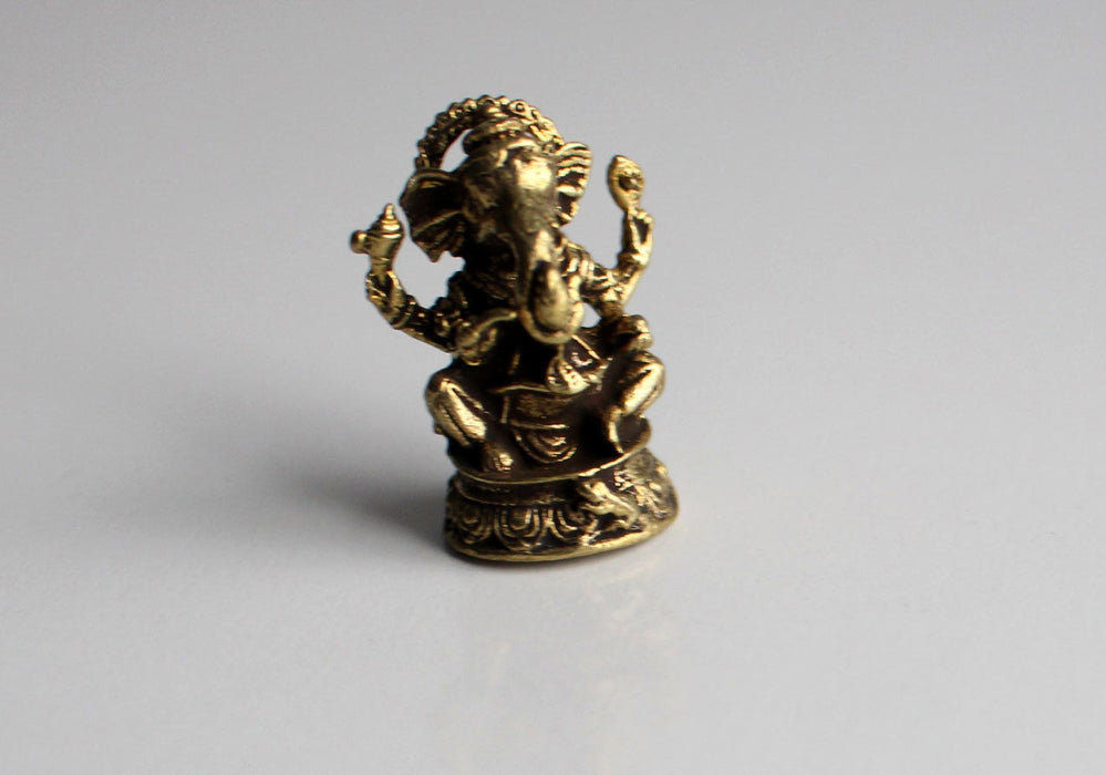 Brass Mini Ganesh Statue with Parwa - nepacrafts