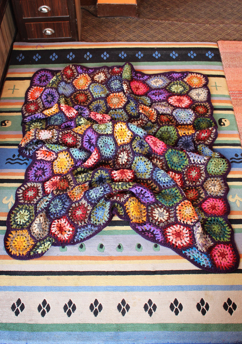 Lavender Edges Motif Pattern Hand Crochet Woolen Blanket