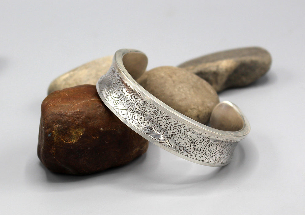 Tibetan Auspicious Symbol Sterling Silver Bracelet - nepacrafts