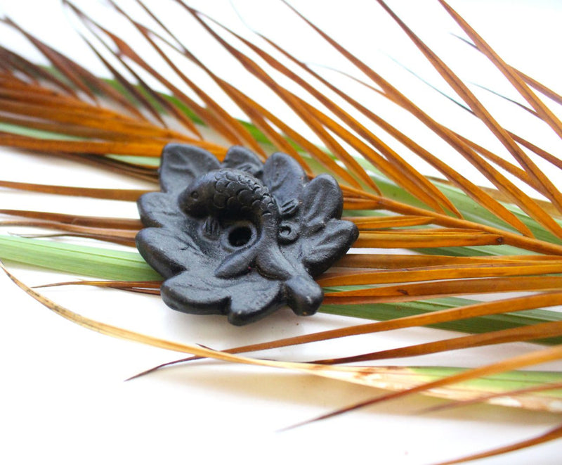 Fish On A Leaf Clay Incense Burner - nepacrafts