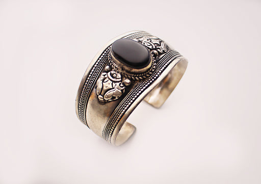 Black Onyx White Metal Bracelet - nepacrafts