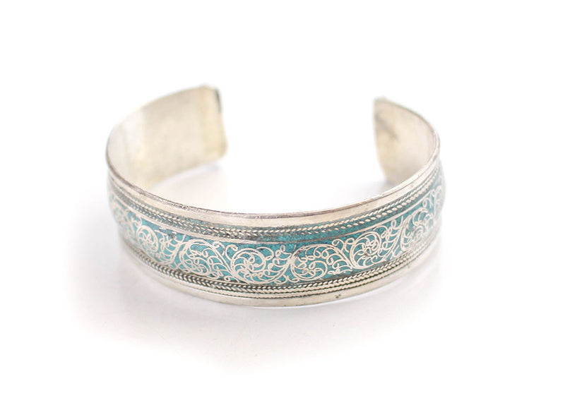 Motif Carving Silver Plated White Metal Bracelet - nepacrafts