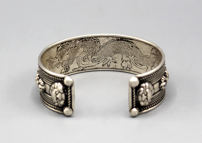 Fine Carving Tibetan Om Mani Sterling Silver Bracelet - nepacrafts
