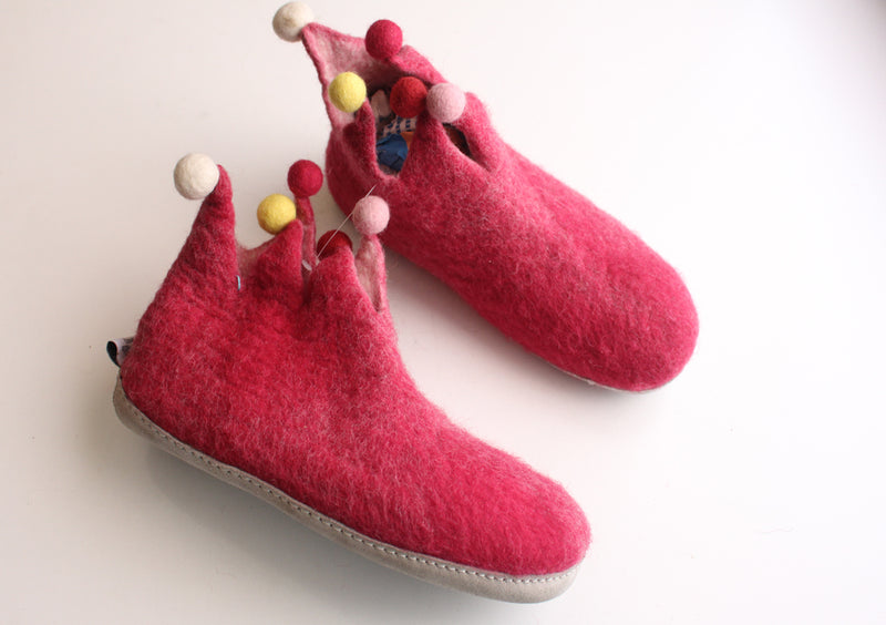 Trendy Pink Felt Slipper from Nepal - nepacrafts