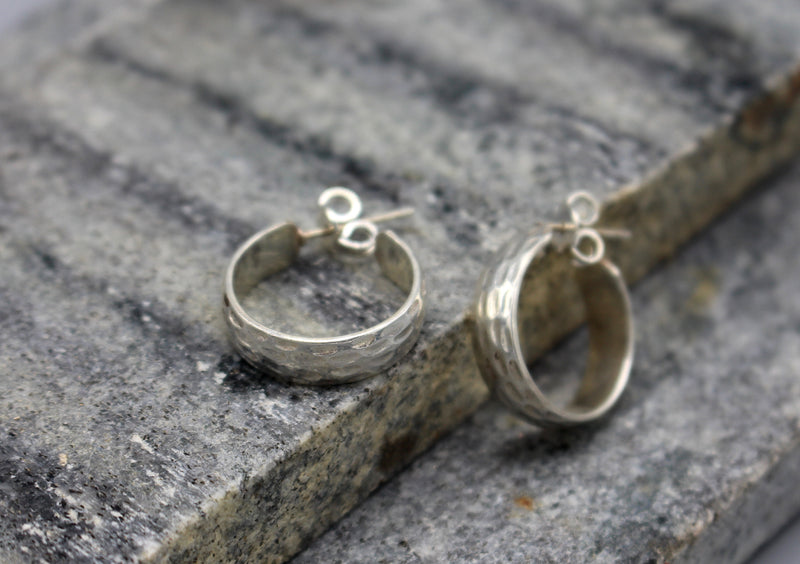 Round Sterling Silver Stud Earrings - nepacrafts
