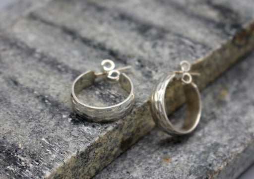 Round Sterling Silver Stud Earrings - nepacrafts