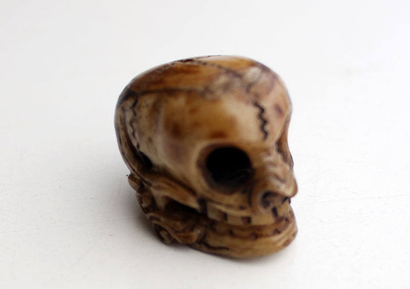 Bone Skull Hanging Handcarved Halloween Pendant - nepacrafts