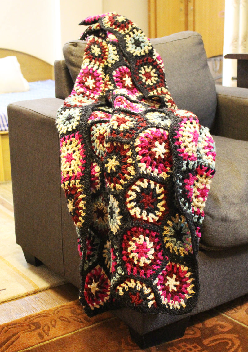 Colorful Hexagon Motif Pattern Hand Crochet Woolen Blanket/Throw