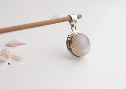 Shiney Moonstone 925 Silver Sterling Pendant - nepacrafts