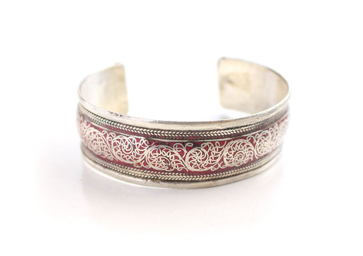 Motif Carving Silver Plated White Metal Bracelet - nepacrafts