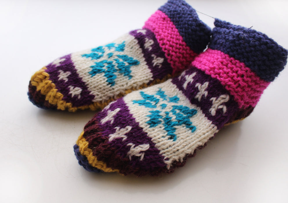 Pink and White Snow Flakes Pattern Multicolor Woolen Indoor Lined Socks - nepacrafts
