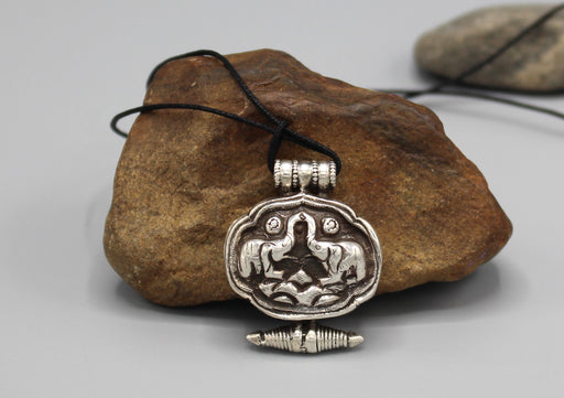 Elephant Carving Sterling Silver Ghau Pendant - nepacrafts