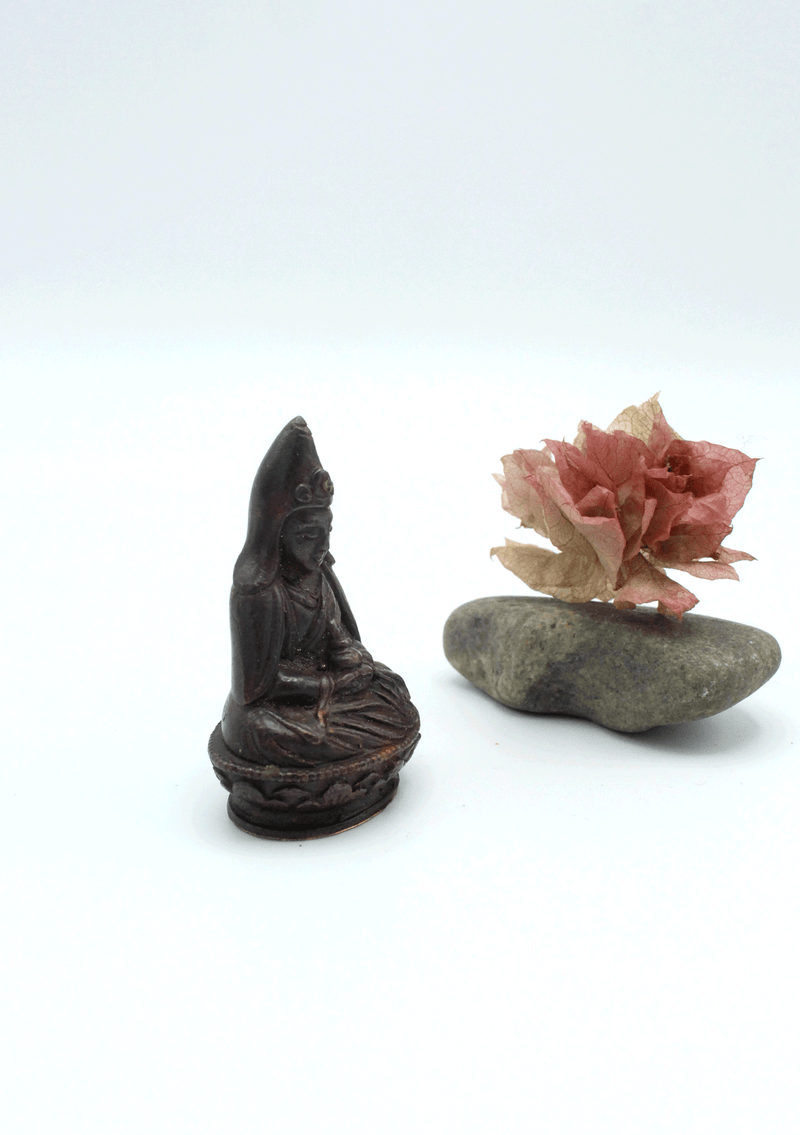Copper  Mini Guru Dewa Medaitating Statue 2"