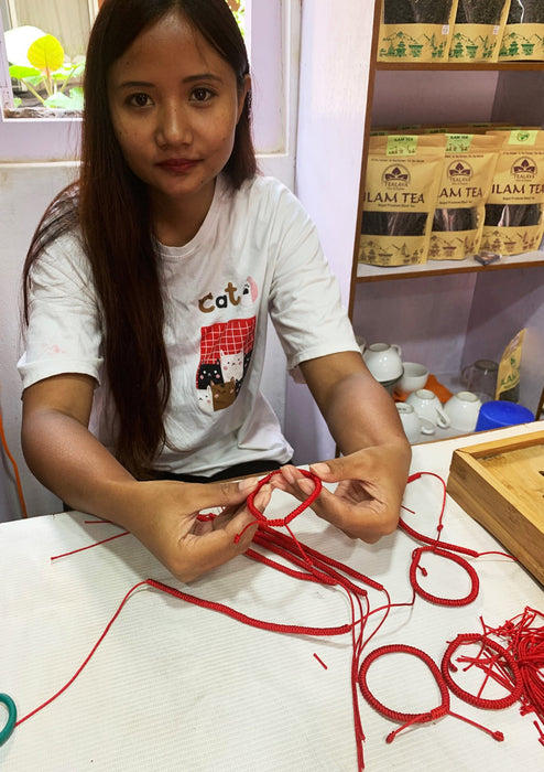 Lucky Knots Dzi Bead Blue Color Bracelet