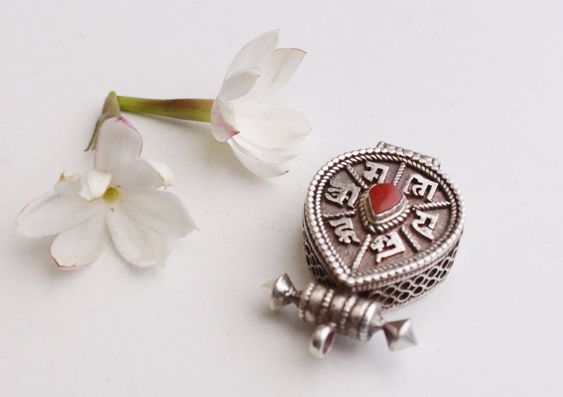 Love Shaped Hand Carved Silver Sterling Filigree Pendant with Adorning Coral - nepacrafts