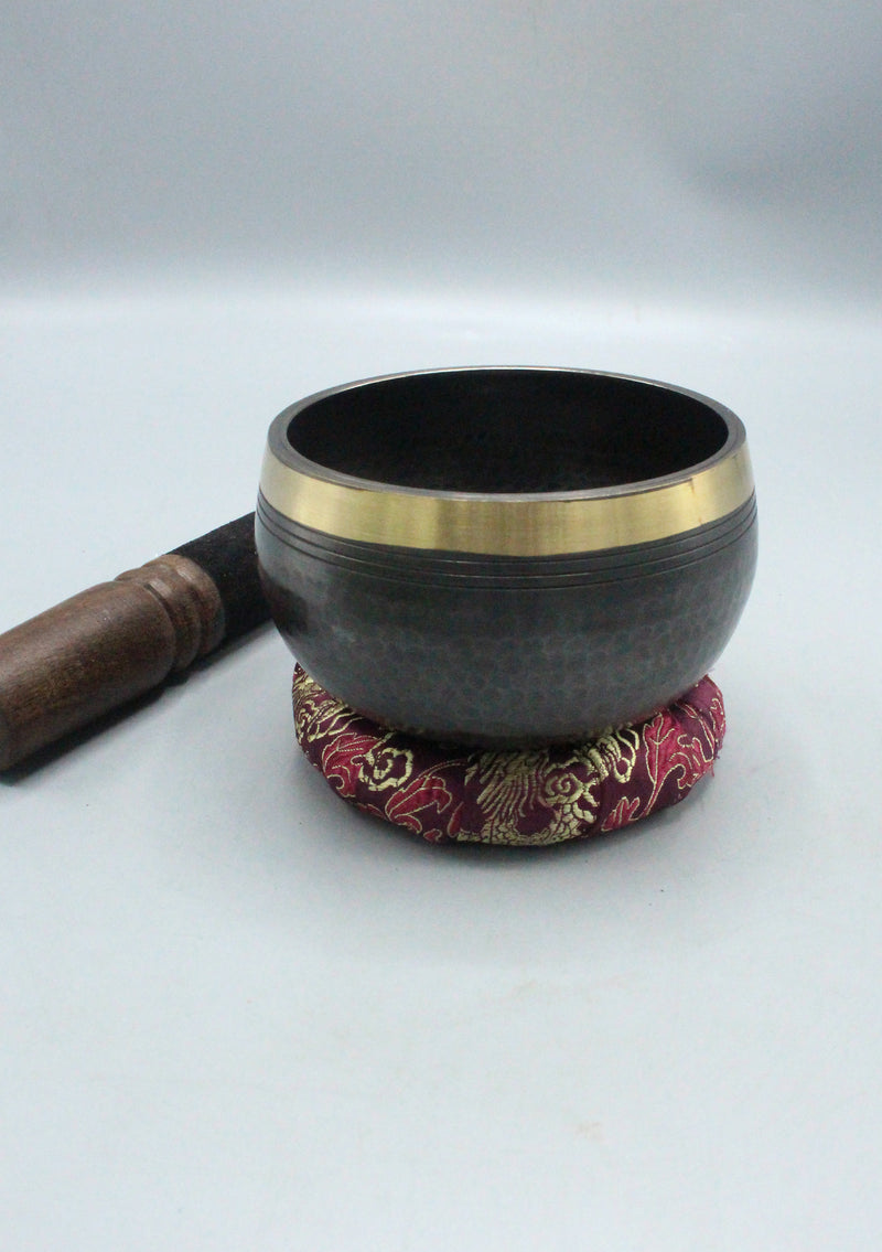 Tibetan Hand Hammered Dot Print Black Lingam Singing Bowl