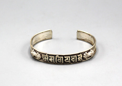 Om Mani Padme Hum Silver Bracelet - nepacrafts